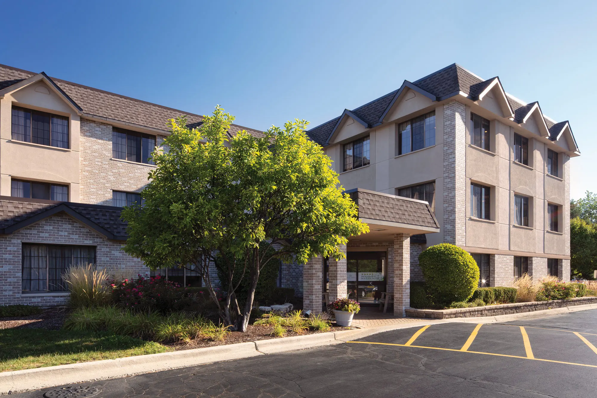 Bella Terra 8211 WHEELING 8211 Exterior Entrance 8211 CMYK